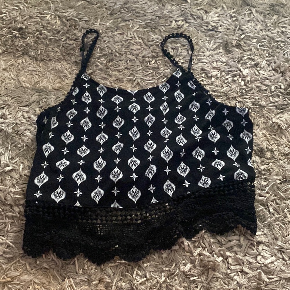 Mason and mKenzies size medium crop top